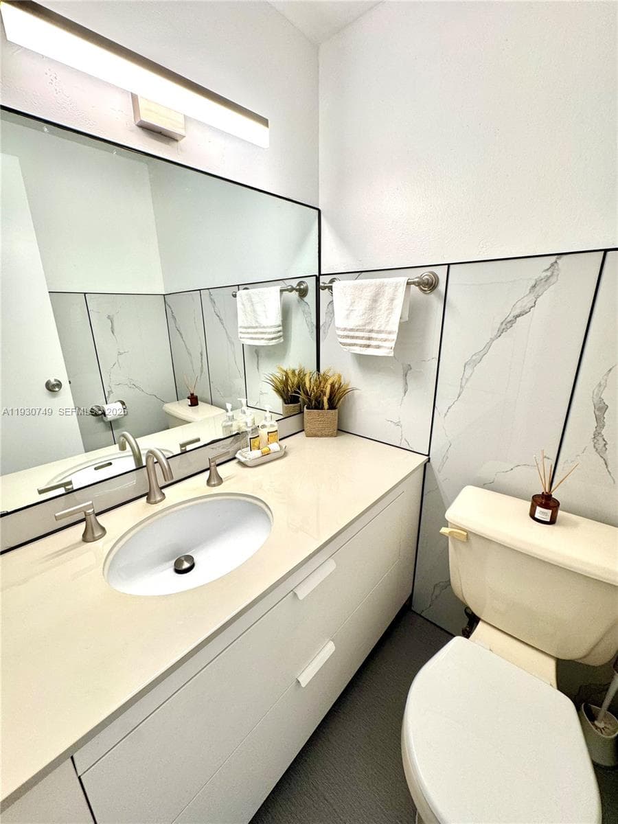 300 Bayview Dr # 1603, Sunny Isles Beach FL 33160 — 11