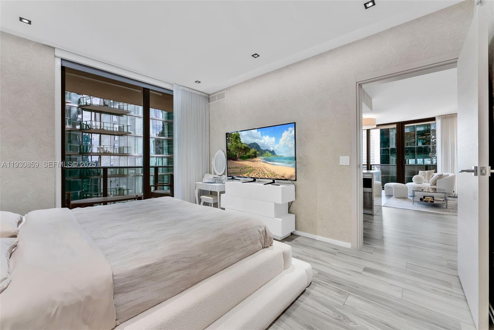 801 S Miami Ave # 1805, Miami FL 33130 — 17