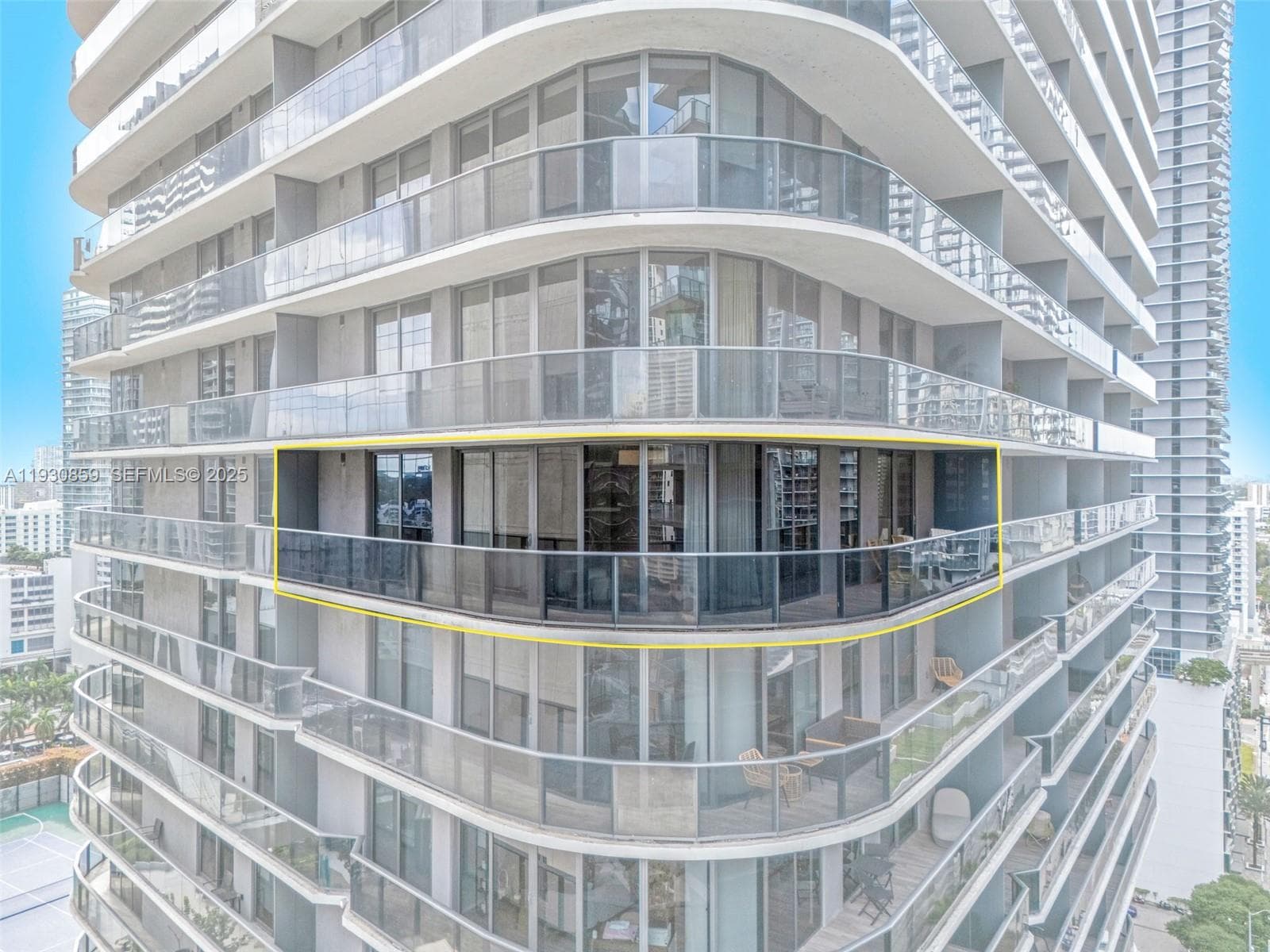 801 S Miami Ave # 1805, Miami FL 33130 — 33