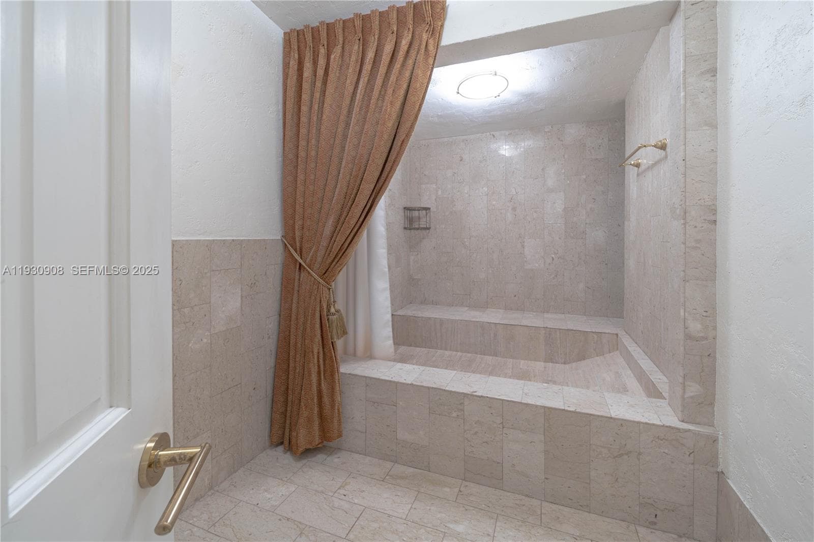 19212 NE 25th Ave # 283D, Miami FL 33180 — 13