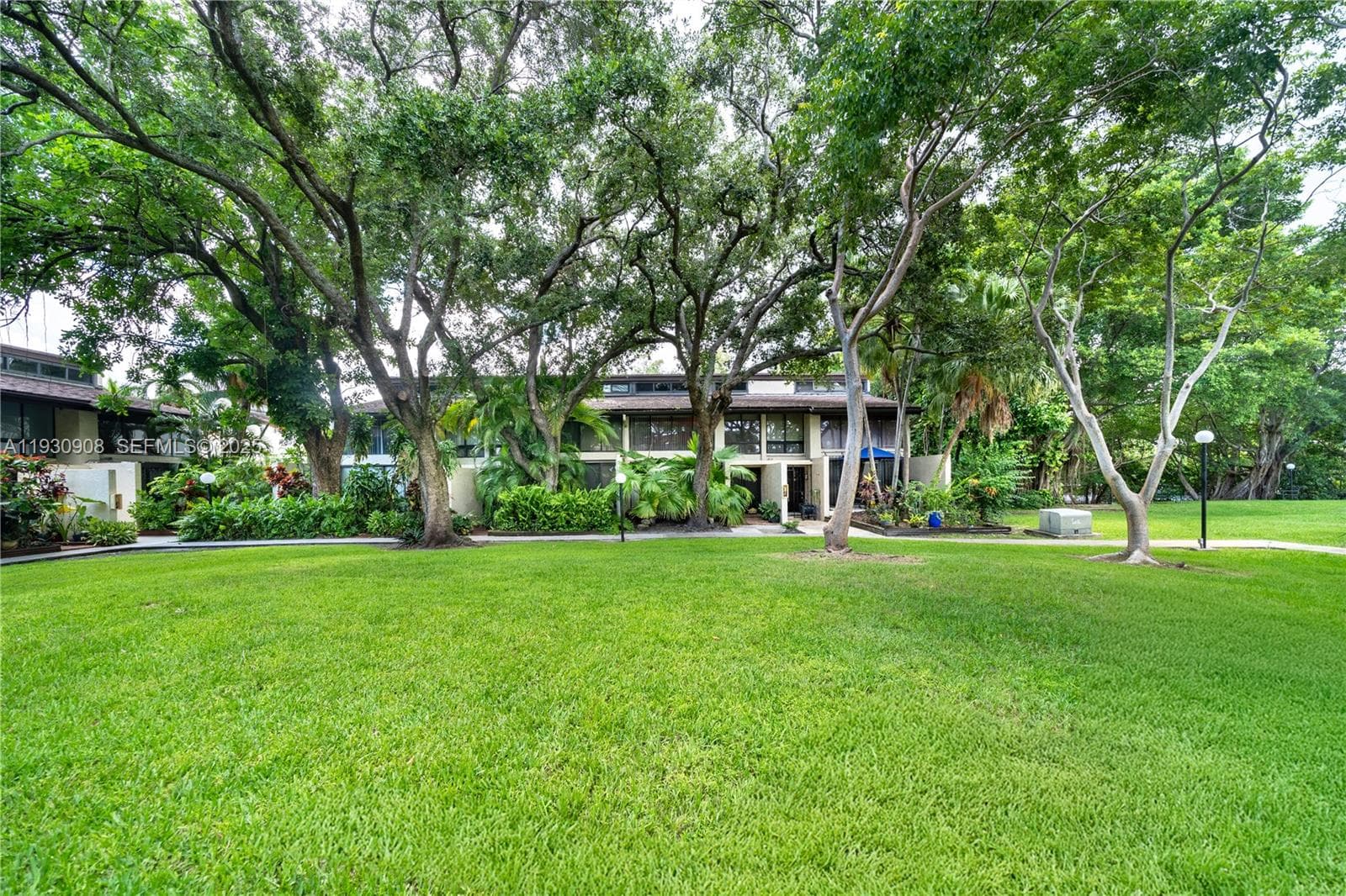 19212 NE 25th Ave # 283D, Miami FL 33180 — 19