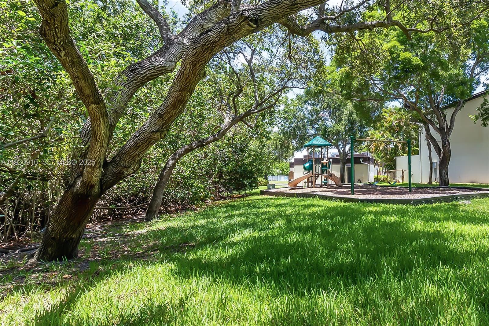 19212 NE 25th Ave # 283D, Miami FL 33180 — 42