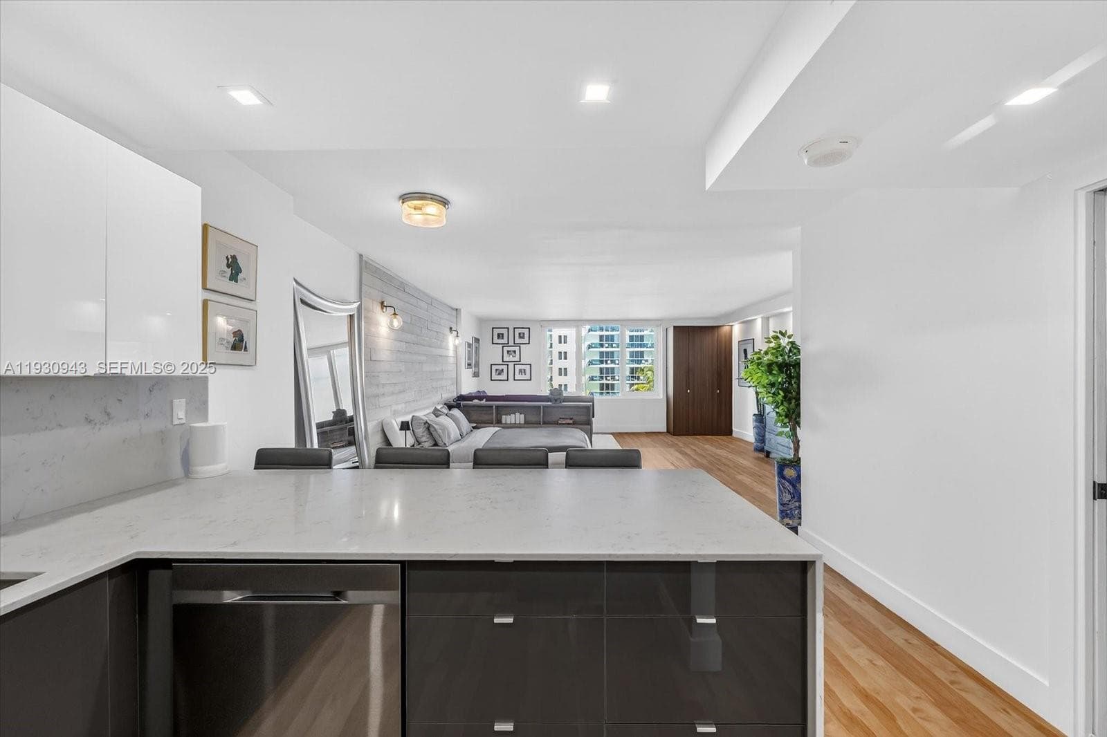 2301 Collins Ave # 714, Miami Beach FL 33139 — 9