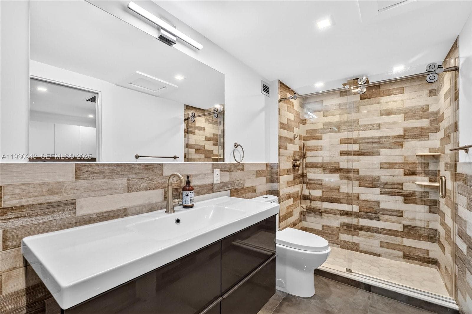 2301 Collins Ave # 714, Miami Beach FL 33139 — 14