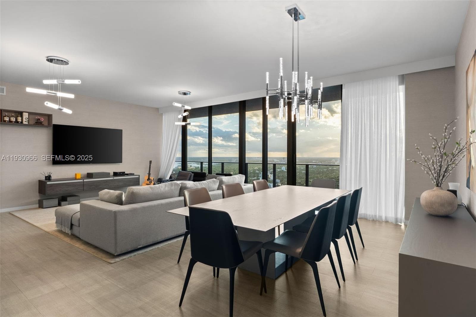 1000 Brickell Plz, Miami FL 33131 — 2