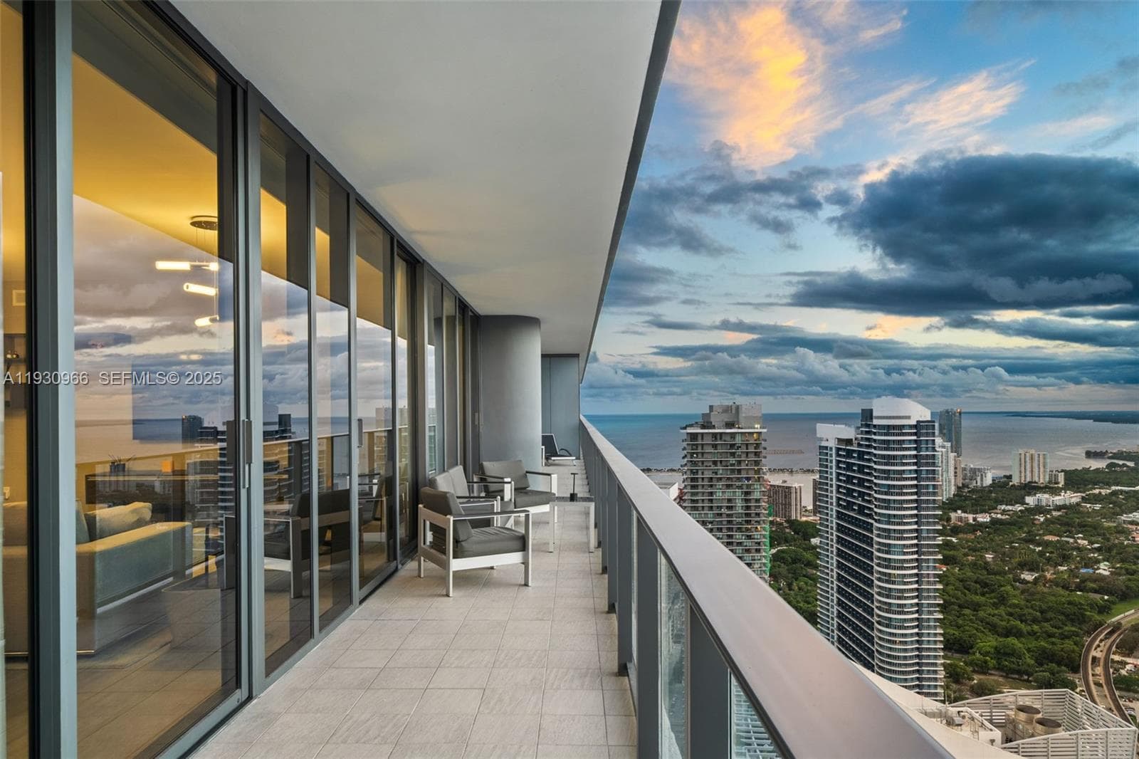 1000 Brickell Plz, Miami FL 33131 — 6