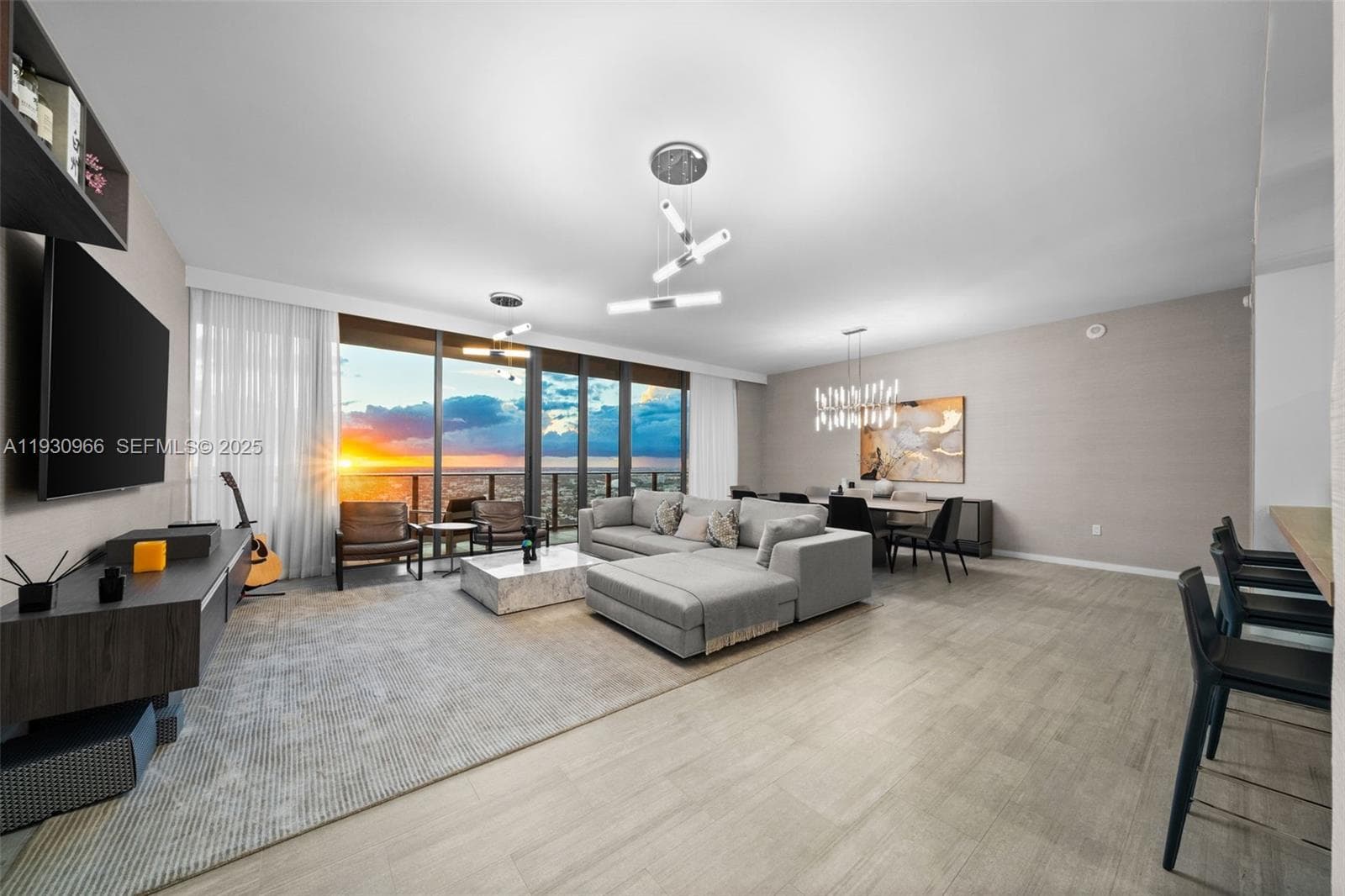 1000 Brickell Plz, Miami FL 33131 — 42