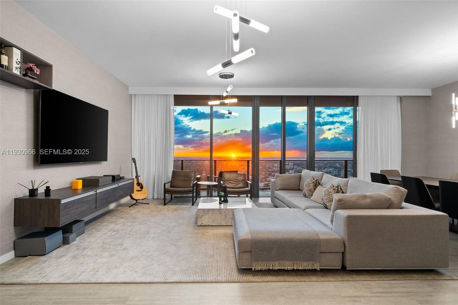 1000 Brickell Plz, Miami FL 33131 — 43