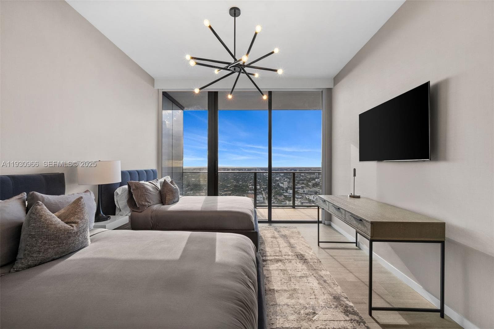 1000 Brickell Plz, Miami FL 33131 — 12