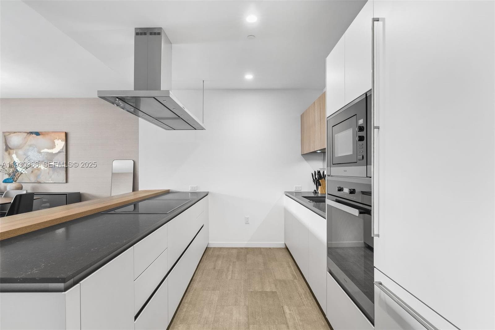 1000 Brickell Plz, Miami FL 33131 — 28