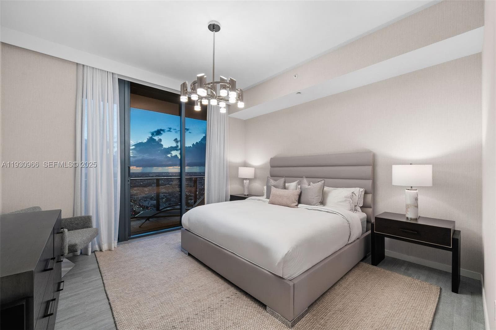 1000 Brickell Plz, Miami FL 33131 — 9