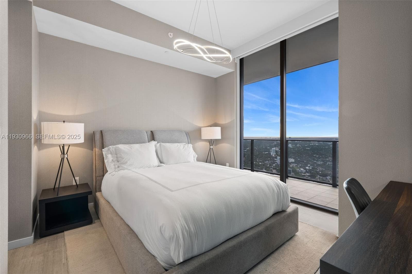 1000 Brickell Plz, Miami FL 33131 — 51