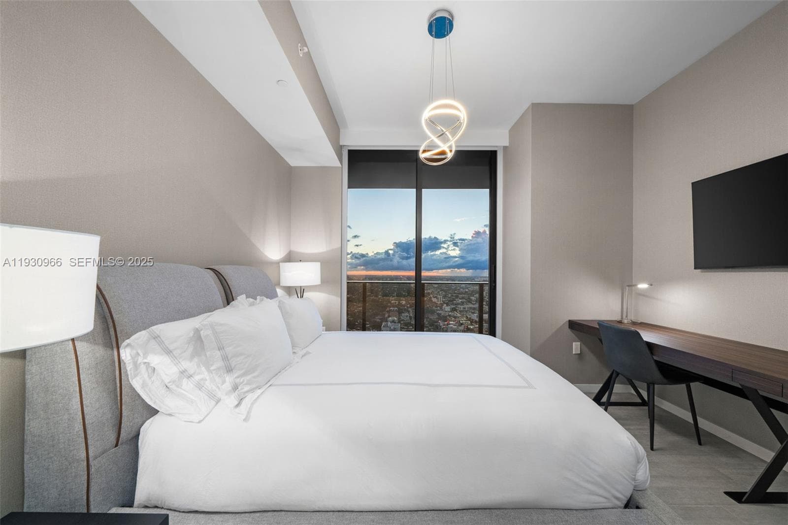 1000 Brickell Plz, Miami FL 33131 — 15