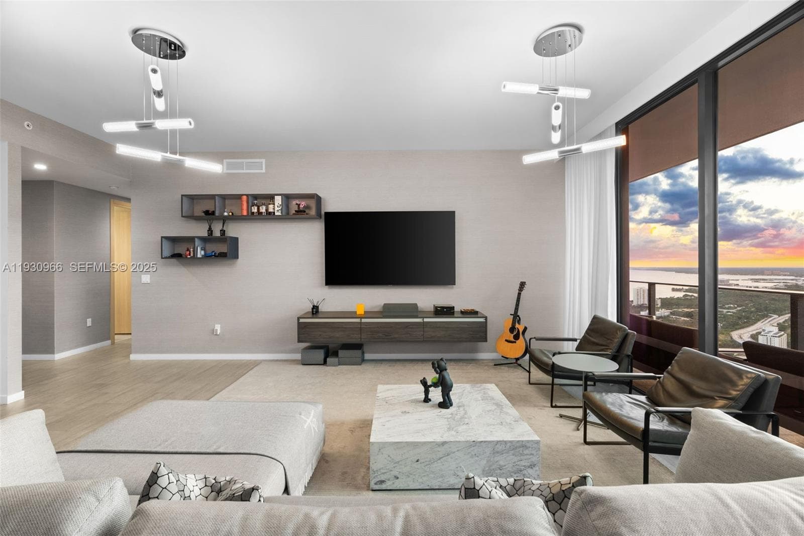 1000 Brickell Plz, Miami FL 33131 — 4