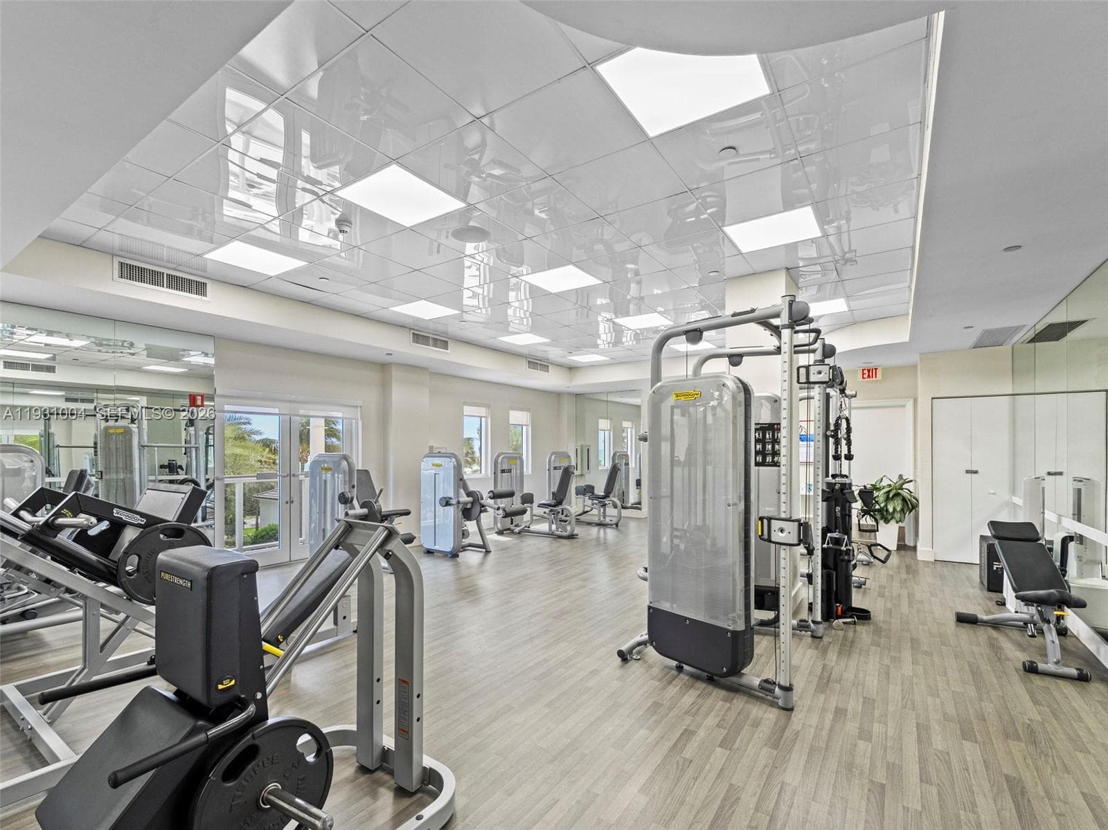Blue Diamond Condo, Miami Beach, FL — 41