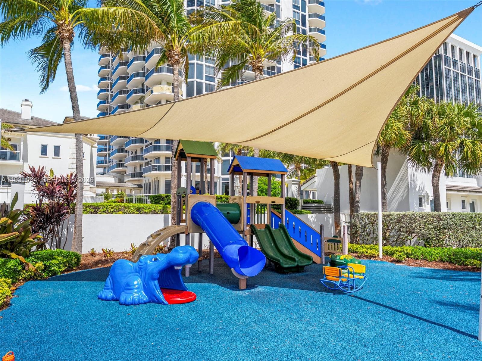 Blue Diamond Condo, Miami Beach, FL — 37