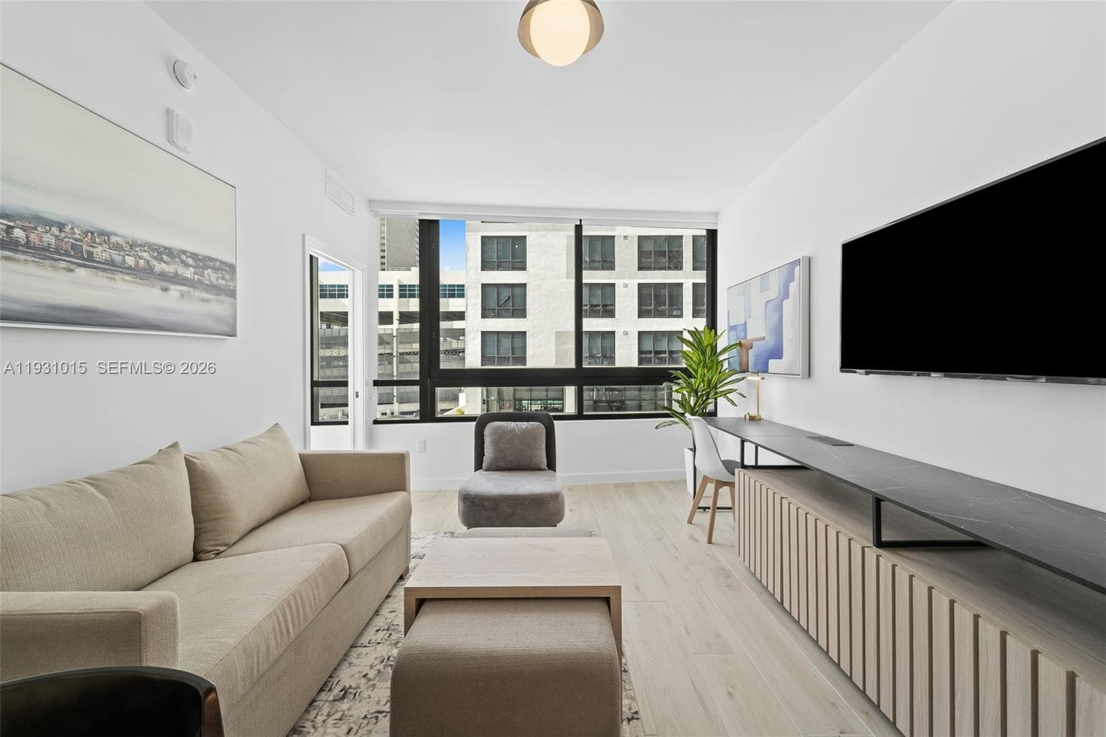 225 N Miami Avenue # 912, Miami FL 33128 — 7