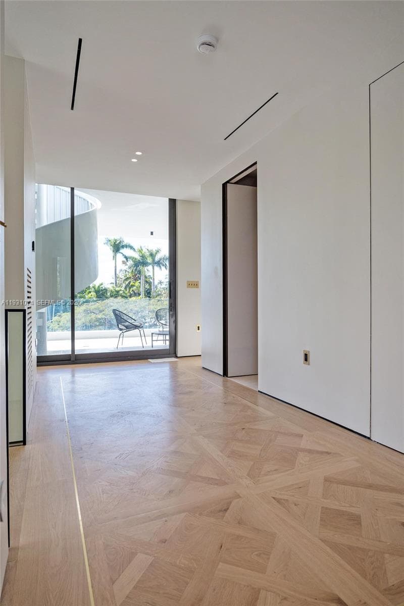 1045 W 47th Ct, Miami Beach FL 33140 — 50