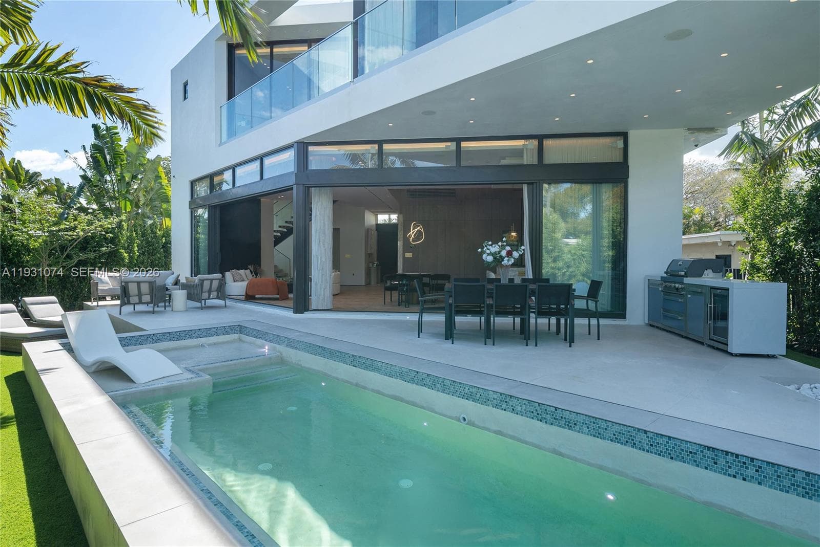 1045 W 47th Ct, Miami Beach FL 33140 — 60
