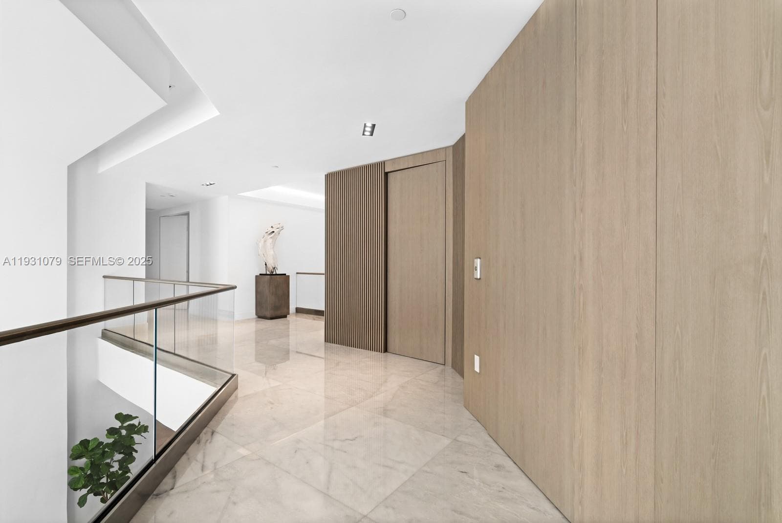 17875 Collins Ave, Sunny Isles Beach FL 33160 — 19