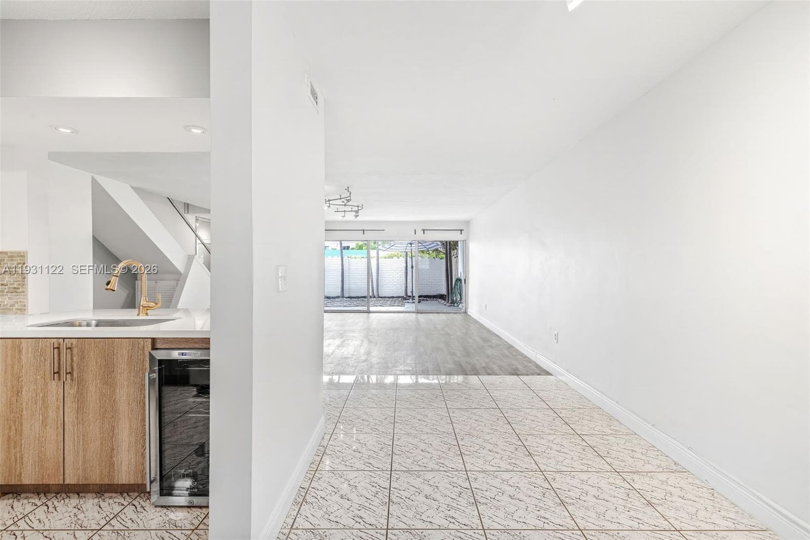 7270 Gary Ave, Miami Beach FL 33141 — 5