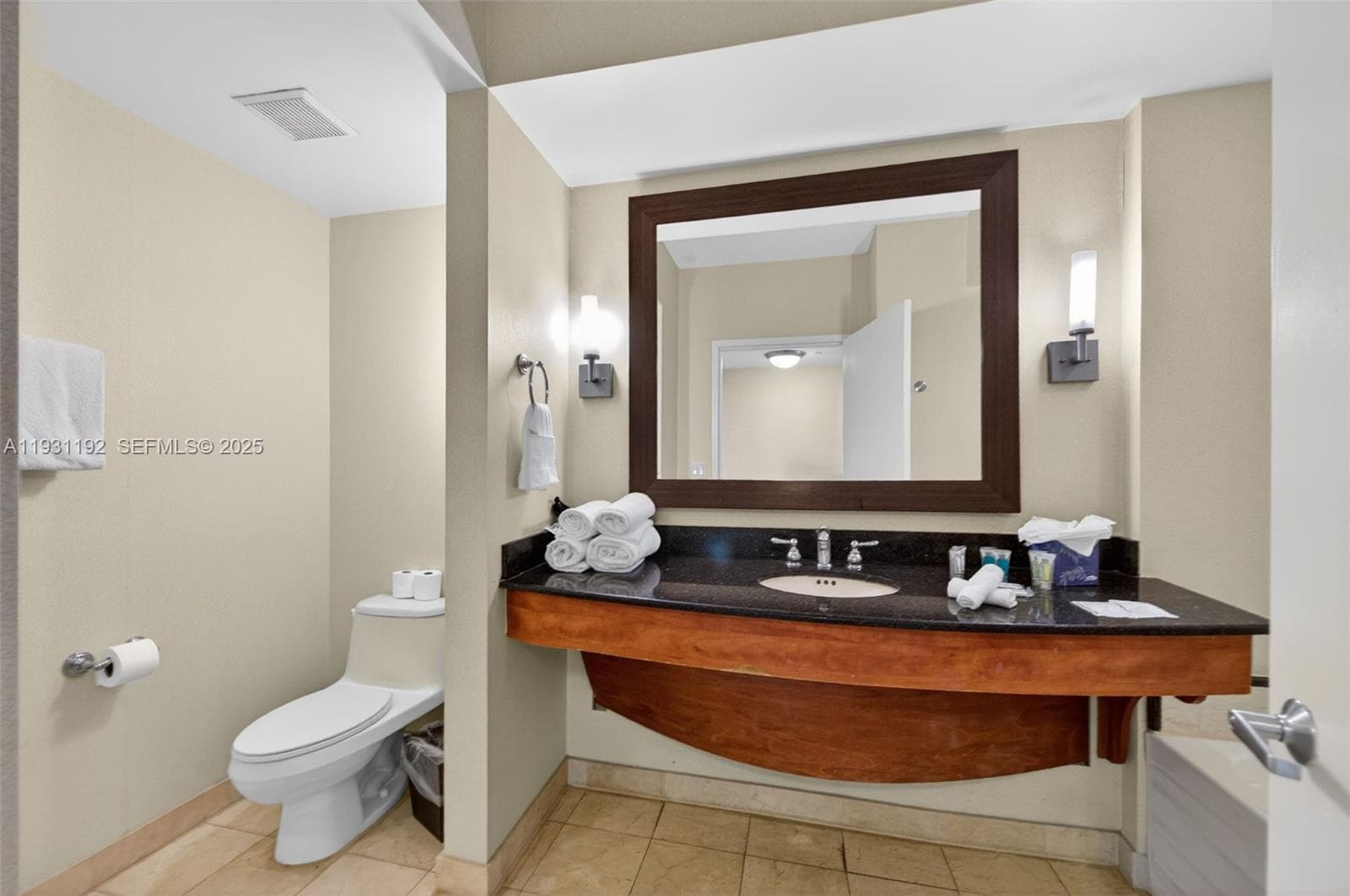 18001 Collins Ave # 2101, Sunny Isles Beach FL 33160 — 25