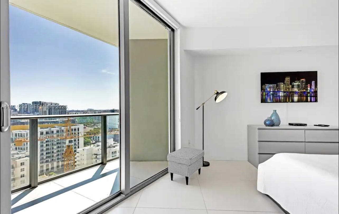 501 NE 31st St # 1607, Miami FL 33137 — 10