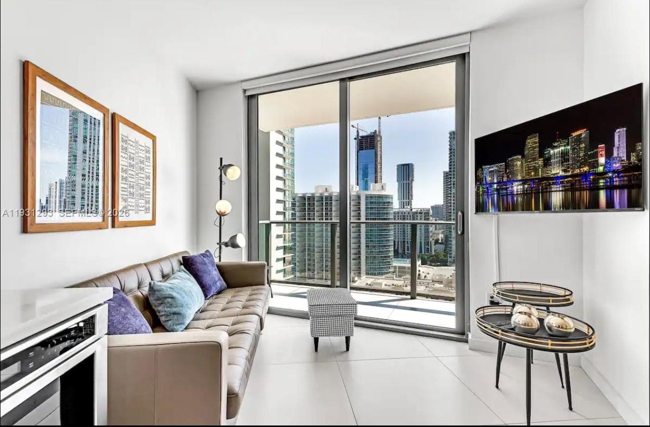 501 NE 31st St # 1607, Miami FL 33137 — 11