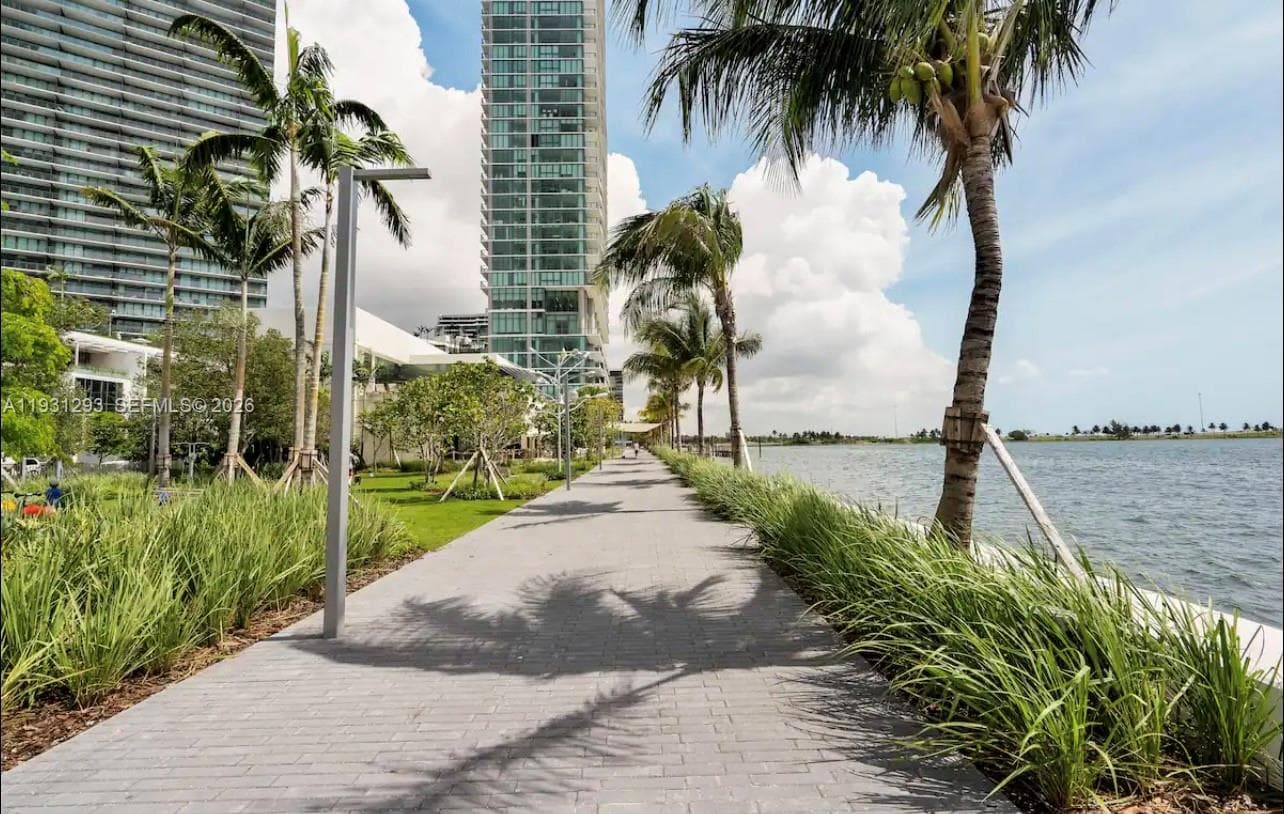 501 NE 31st St # 1607, Miami FL 33137 — 25