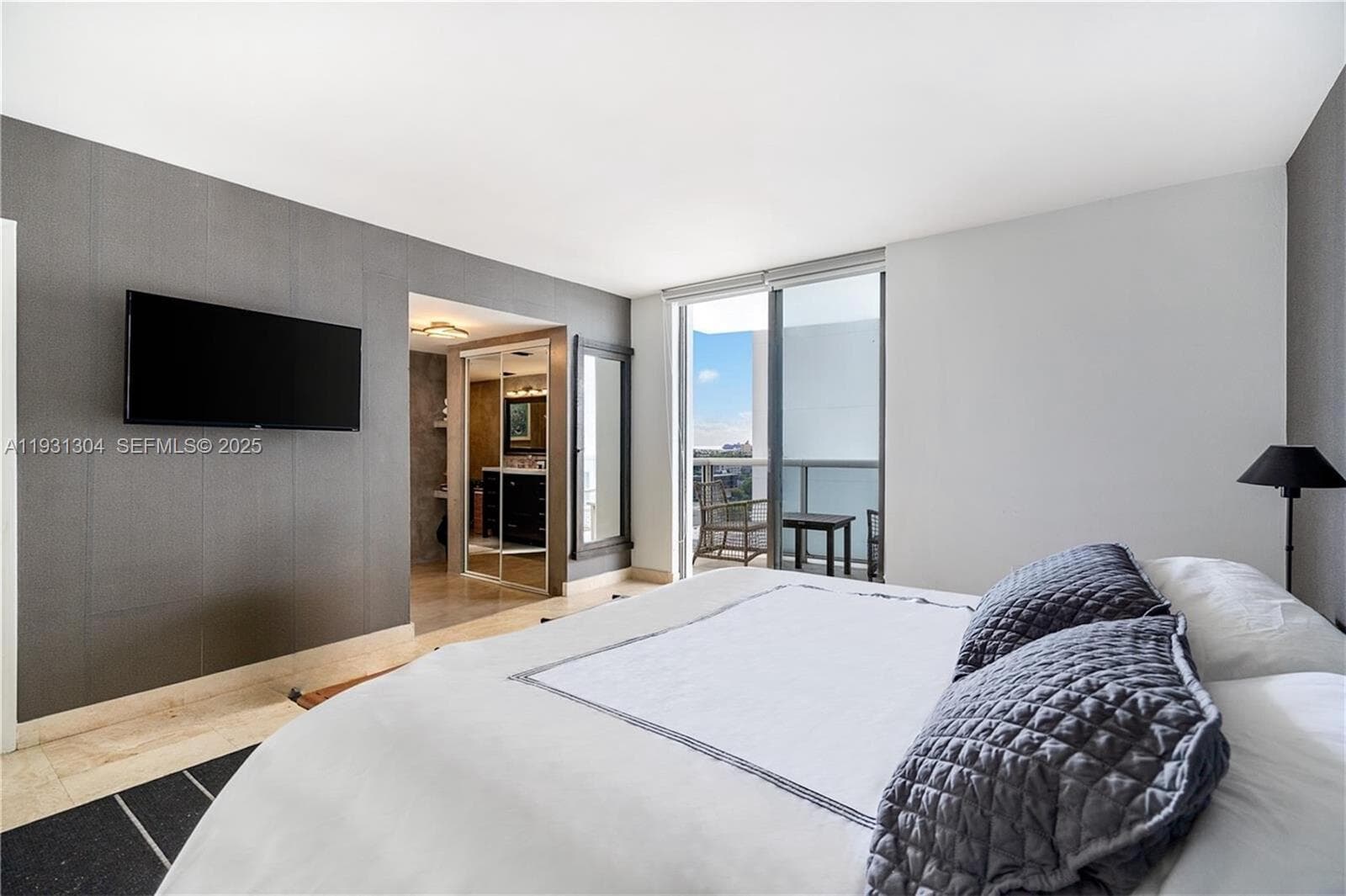 1900 Sunset Harbour Dr # 1715, Miami Beach FL 33139 — 15