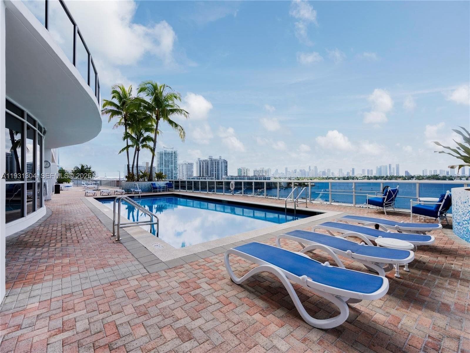 1900 Sunset Harbour Dr # 1715, Miami Beach FL 33139 — 19