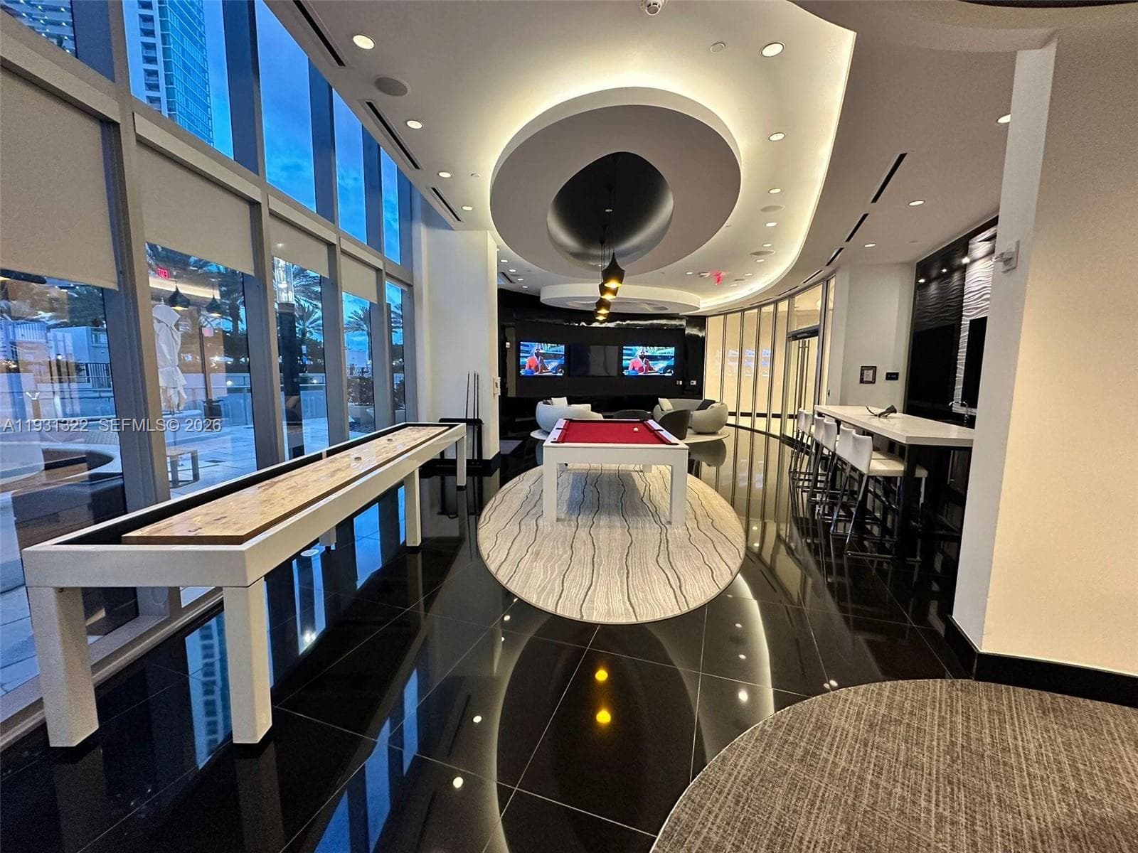 851 NE 1st Ave # 2212, Miami FL 33132 — 46