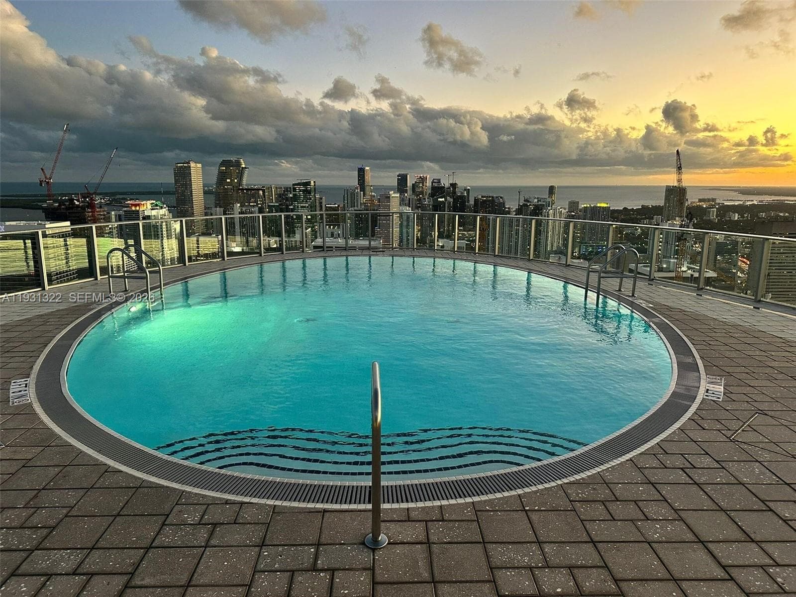 851 NE 1st Ave # 2212, Miami FL 33132 — 47