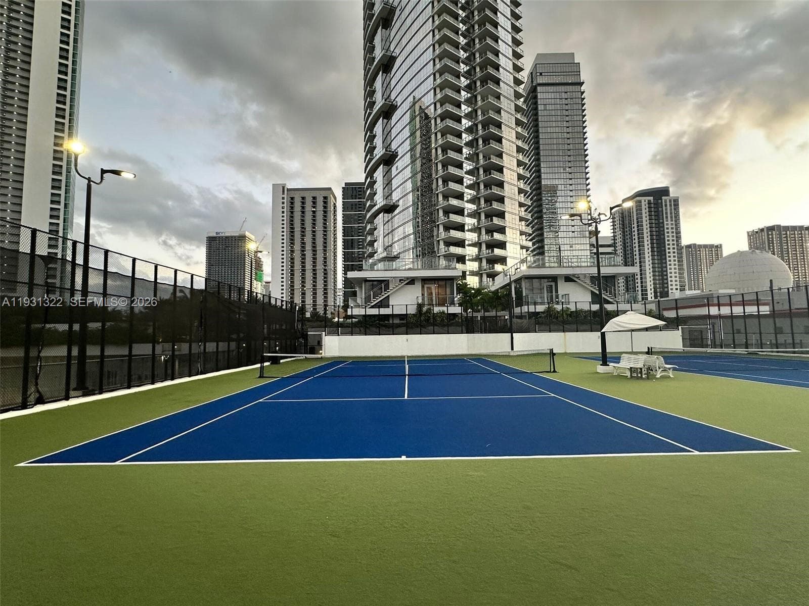 851 NE 1st Ave # 2212, Miami FL 33132 — 43
