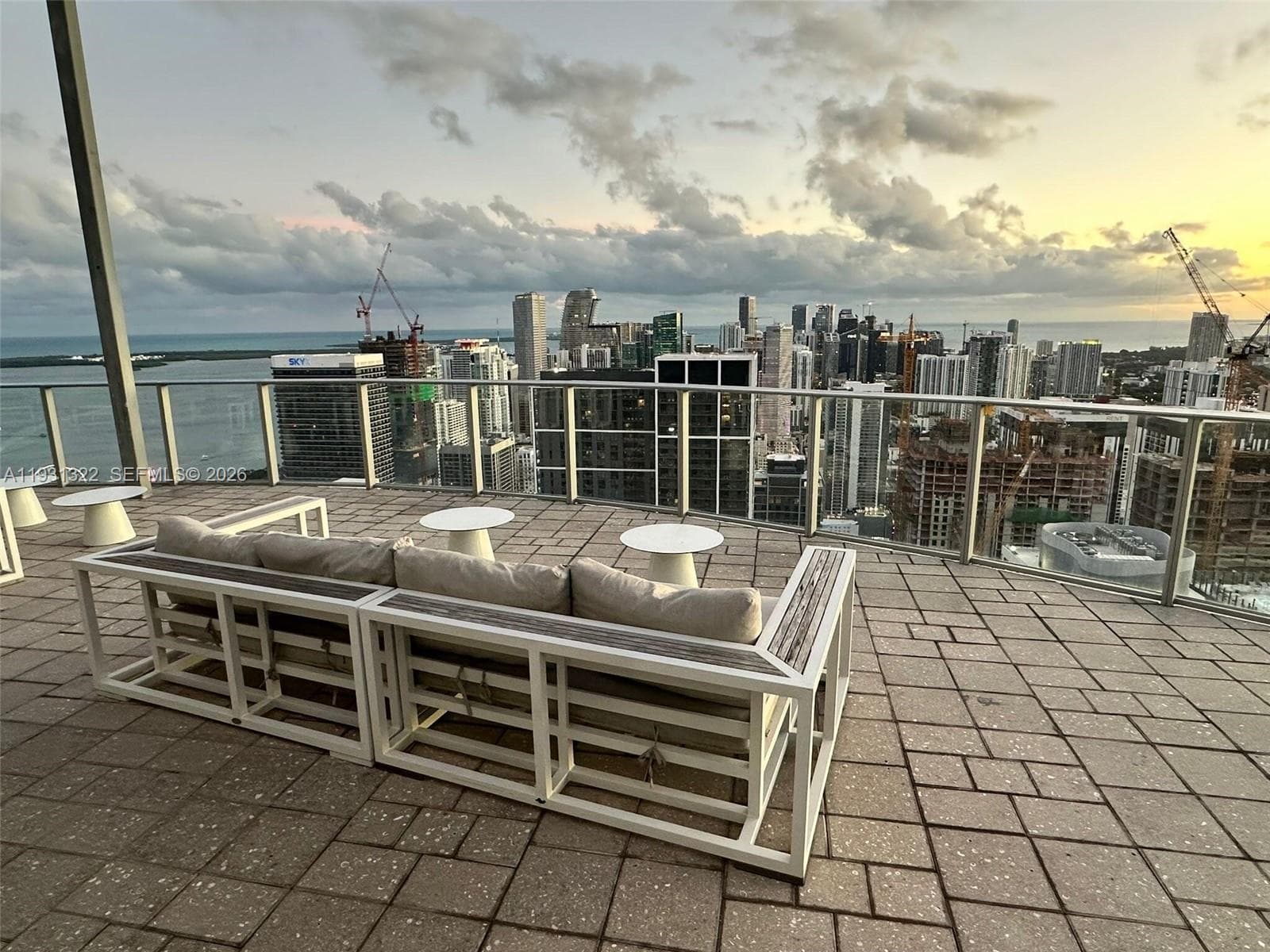 851 NE 1st Ave # 2212, Miami FL 33132 — 49