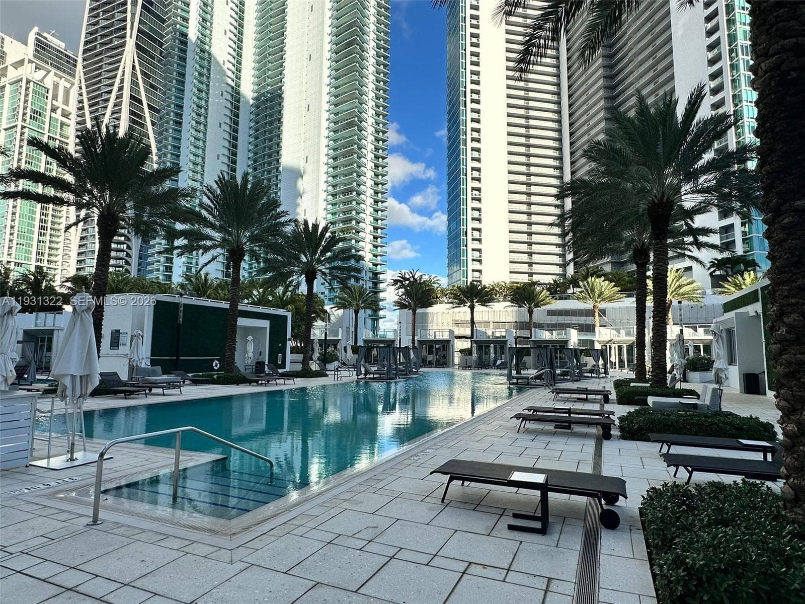 851 NE 1st Ave # 2212, Miami FL 33132 — 37
