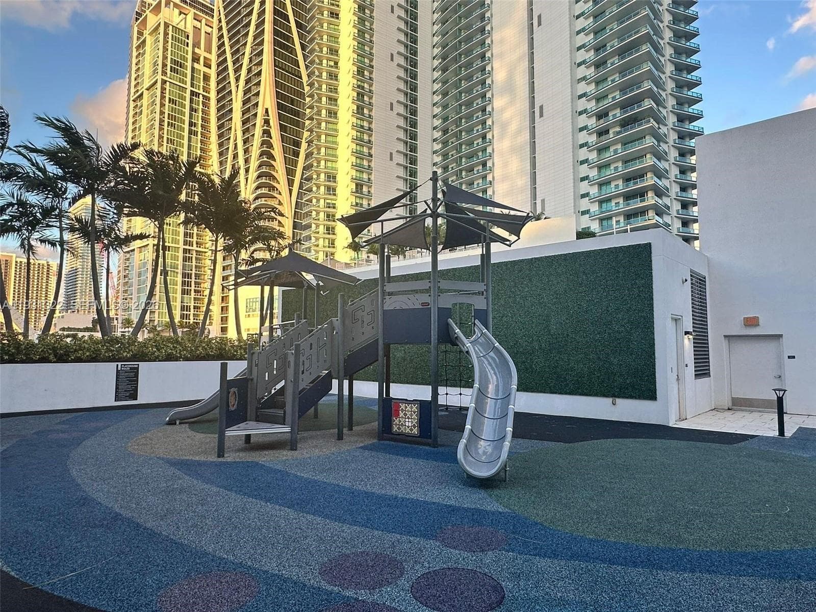 851 NE 1st Ave # 2212, Miami FL 33132 — 40