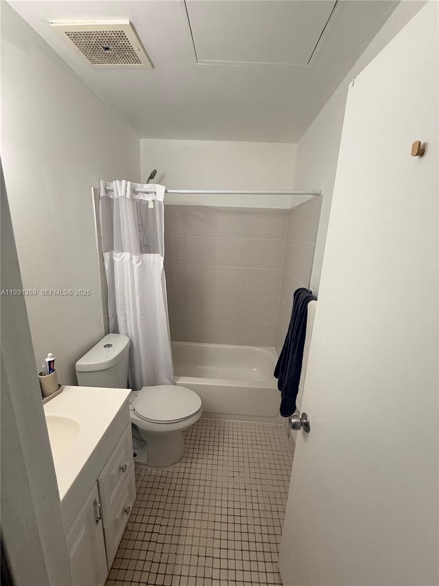 18101 NW 68th Ave # C202, Hialeah FL 33015 — 9