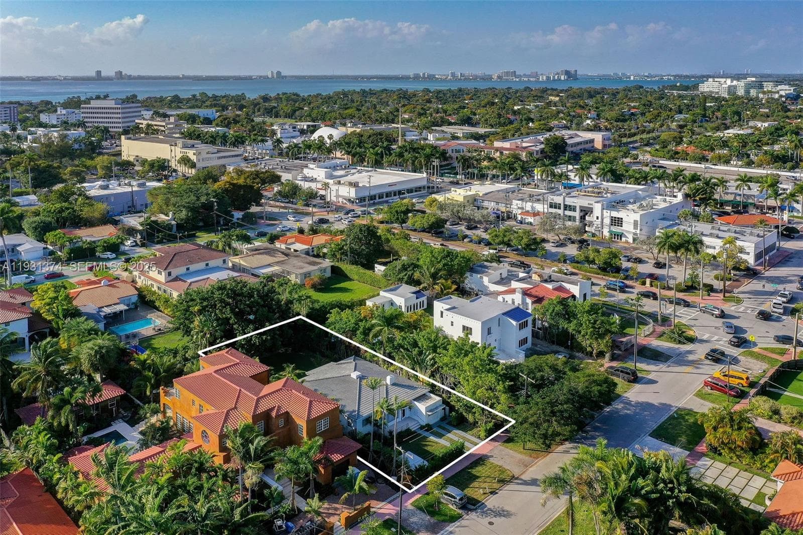 3760 Royal Palm Ave, Miami Beach FL 33140 — 47