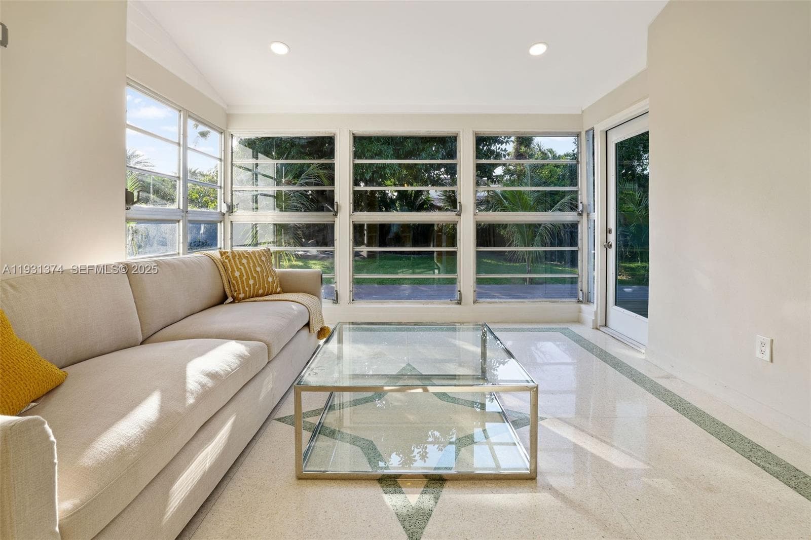 3760 Royal Palm Ave, Miami Beach FL 33140 — 16