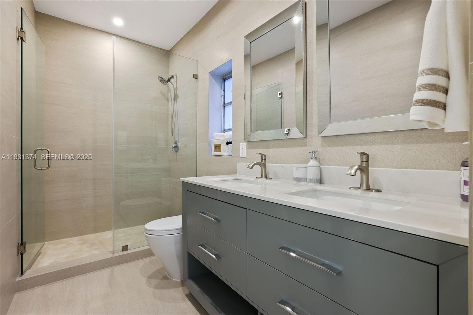 3760 Royal Palm Ave, Miami Beach FL 33140 — 26