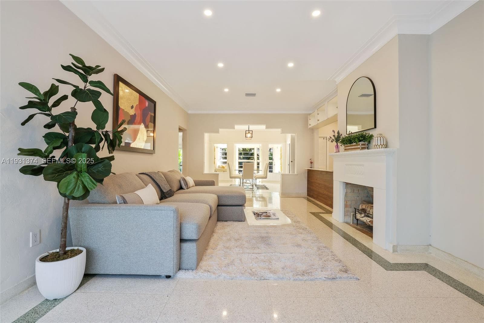 3760 Royal Palm Ave, Miami Beach FL 33140 — 1