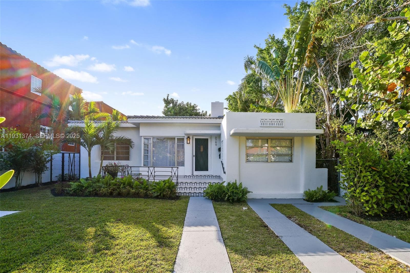 3760 Royal Palm Ave, Miami Beach FL 33140 — 39