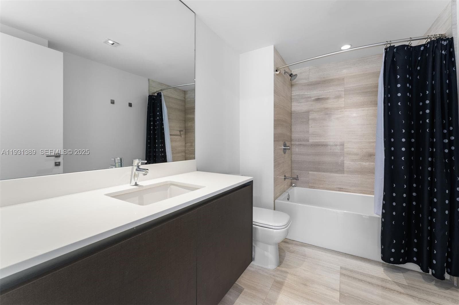 1451 Brickell Ave # 1803, Miami FL 33131 — 19