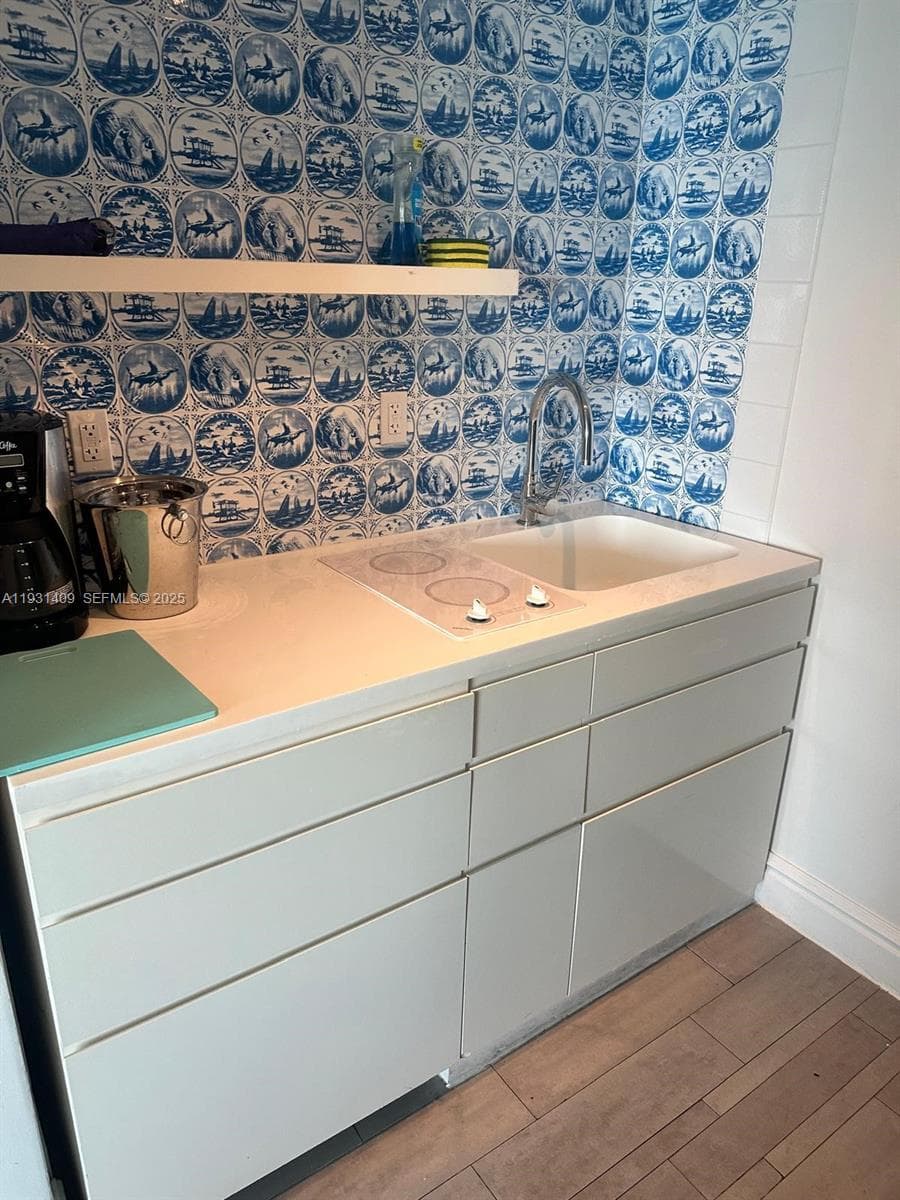 1100 West Ave # 1606, Miami Beach FL 33139 — 5
