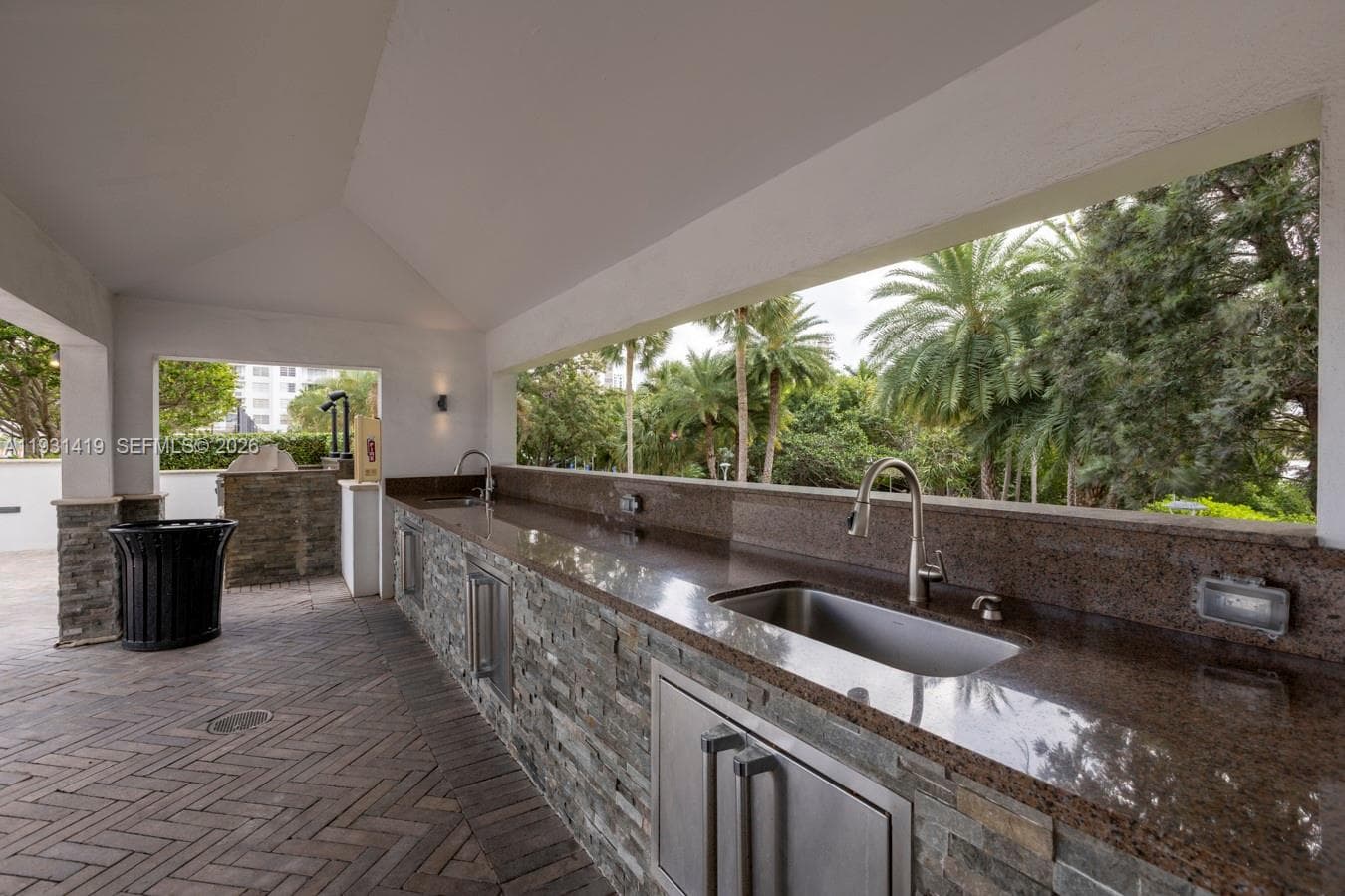 2801 NE 183 ST # 301W, Aventura FL 33160 — 27