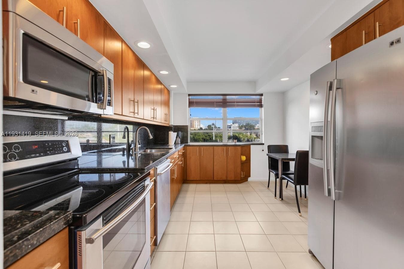 2801 NE 183 ST # 301W, Aventura FL 33160 — 7