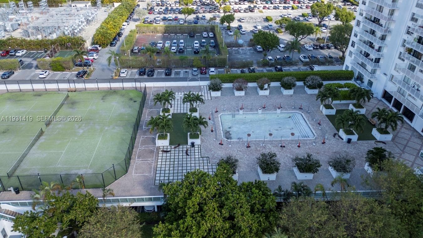 2801 NE 183 ST # 301W, Aventura FL 33160 — 32