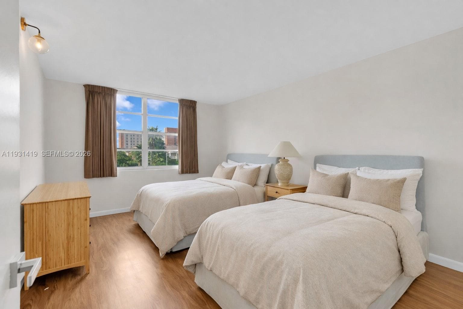 2801 NE 183 ST # 301W, Aventura FL 33160 — 18