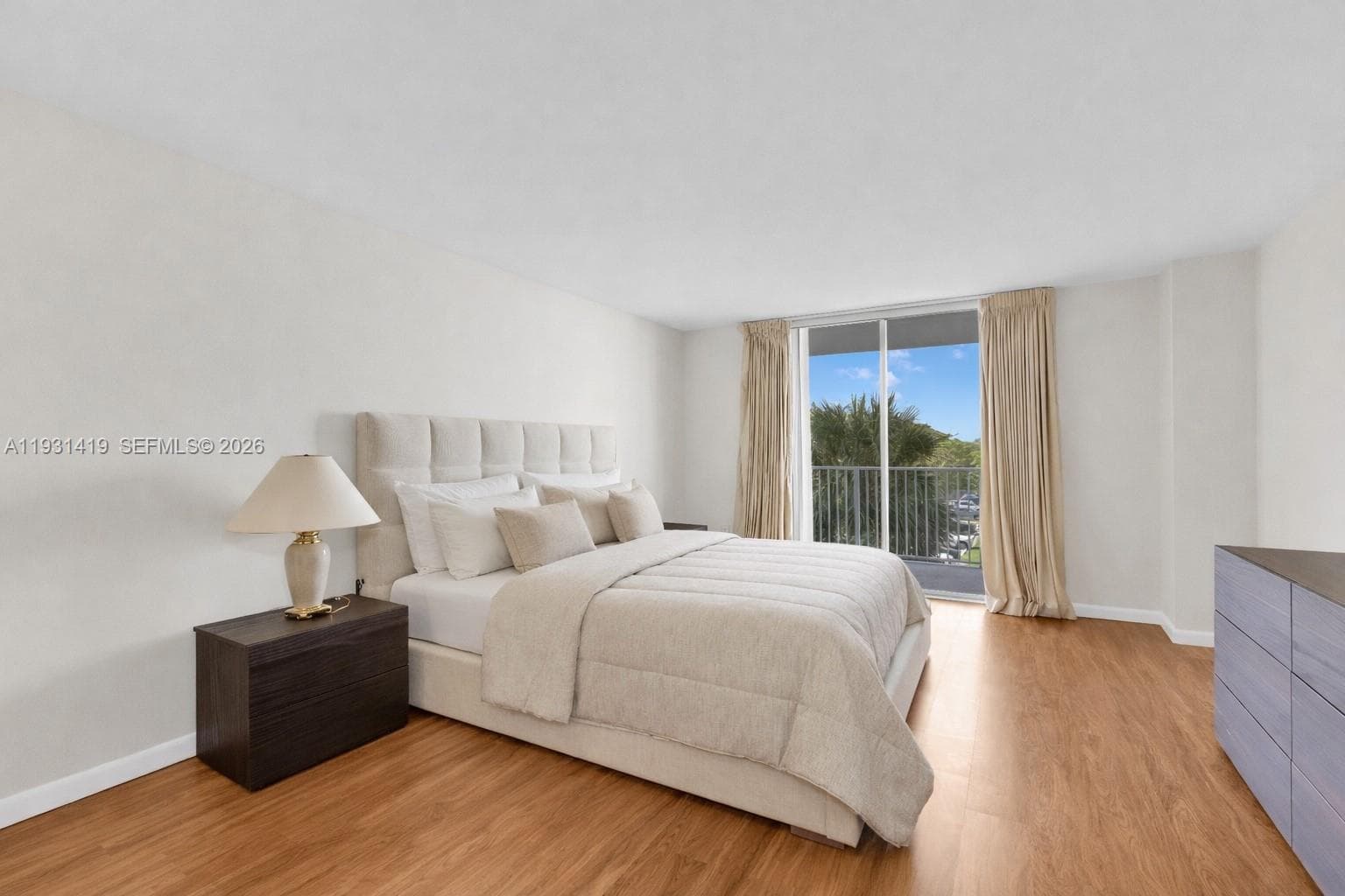2801 NE 183 ST # 301W, Aventura FL 33160 — 11